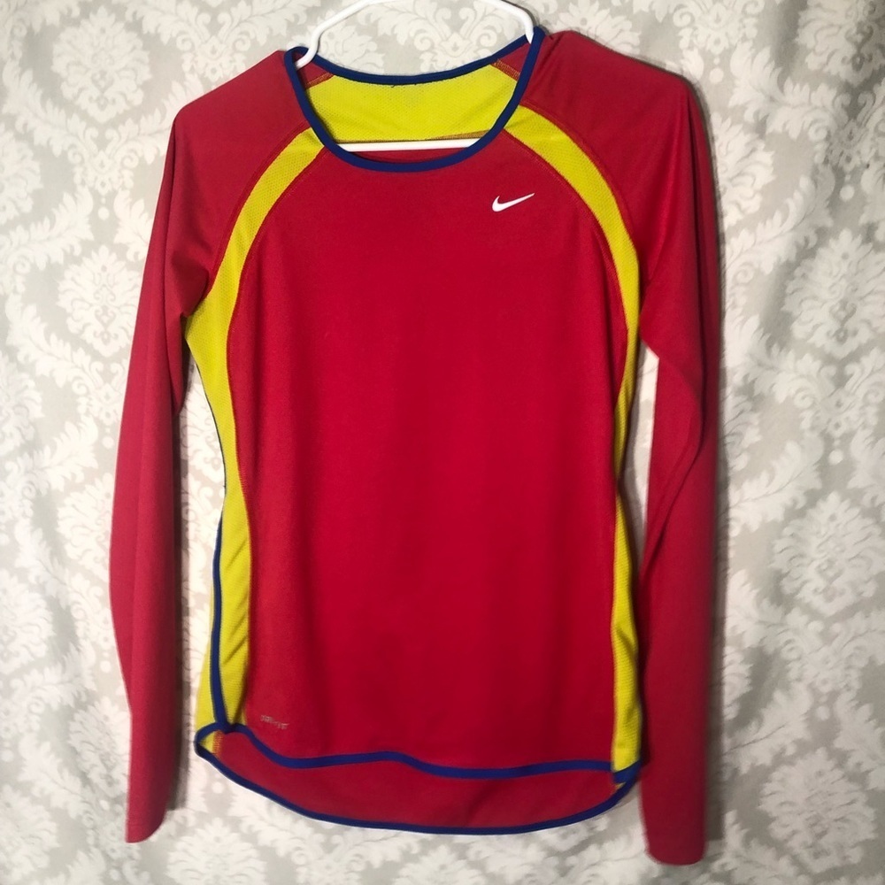 Nike Dri-Fit Long Sleeve Tee S